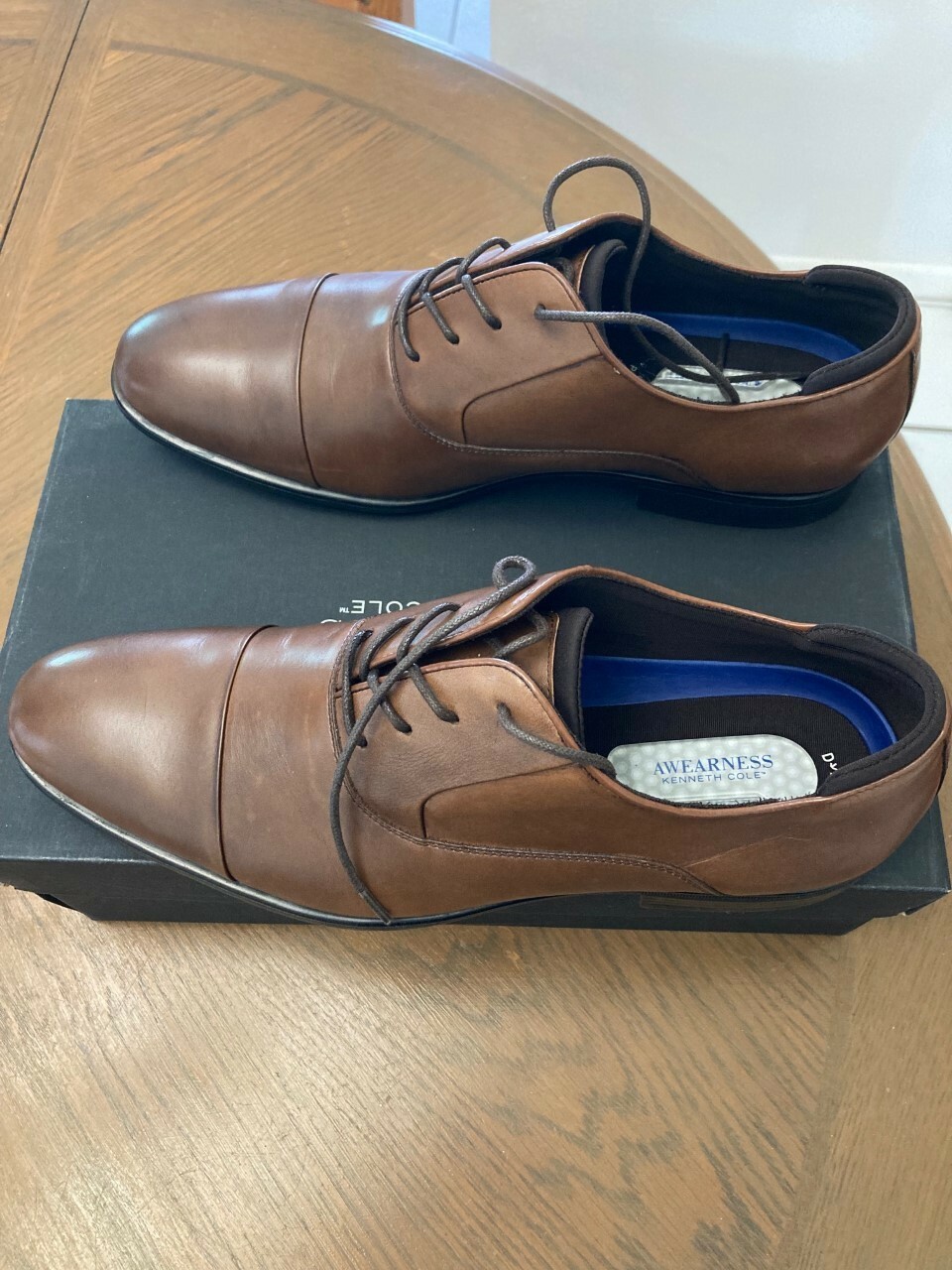 Cognac Kenneth Cole Awearness Etch Flex 