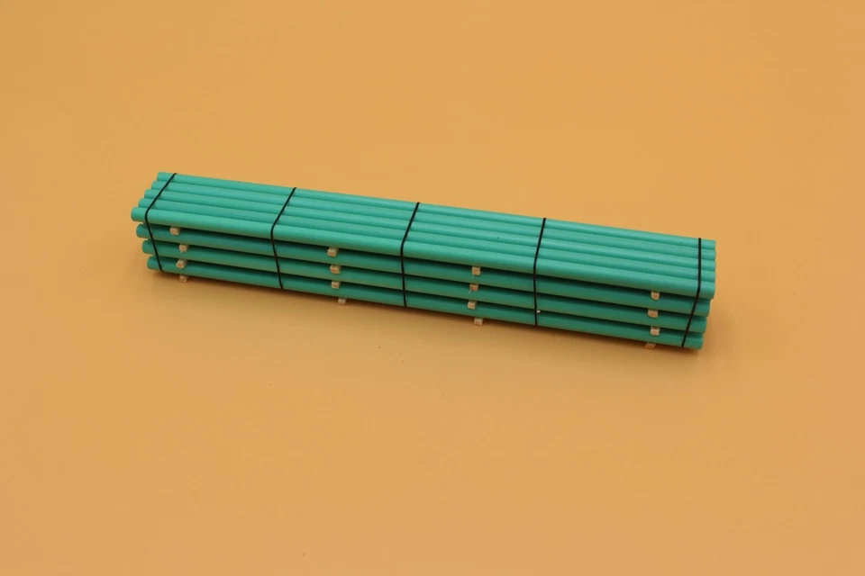 124003.A HO- Scale handmade With tie down chains 60' pipe load for flat cars - Image 3 of 4