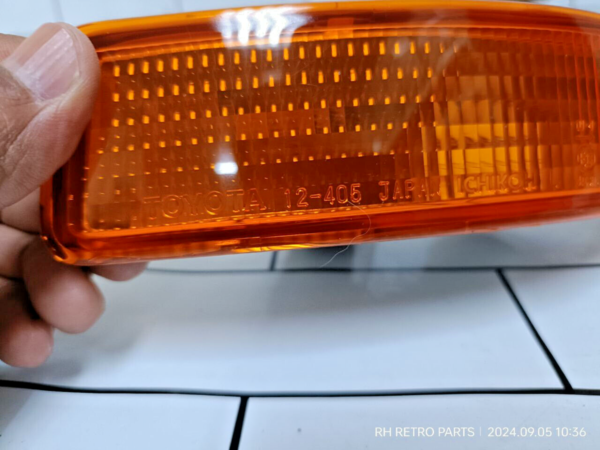 走行・ライト・テールランプ良好☆MODEMO NT151 8800形 オレンジ TOYOTA Genuine 81521-12750 Rear Combination Lamp Corolla 1974-1979