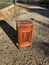 COMODINO DEI PRIMI DEL 900 IN NOCE IMPIALLACCIATO