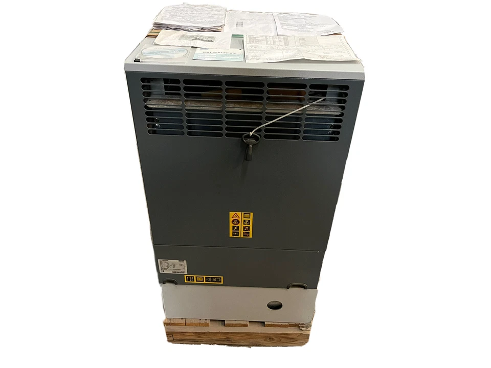 Compresor de desplazamiento sin aceite Atlas Copco SF2 FF 3 HP ¡¡¡ENVIAMOS!!! ¡EXCEDENTE DE POCAS HORAS! Foto 2 de 4