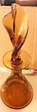 RAINBOW ART GLASS AMBER ART GLASS  DECANTER w CONTROLLED BUBBLES & FLAME STOPPER
