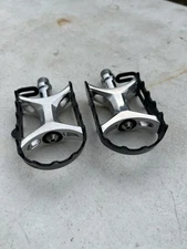 vintage Suntour XC Pro Black / Silver 9/16 Mountain Platform Pedals Toe Clip