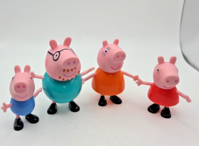 Peppa Pig Figures Lot of 4 Family Mom Dad Props George