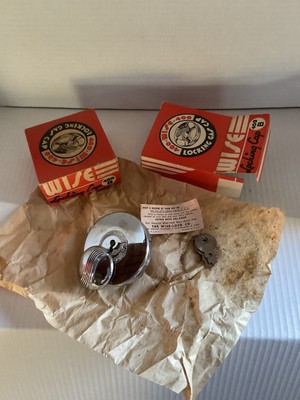 NOS LOCKING GAS CAP original old WISE lock #400 USA, WITH KEYS Vintage