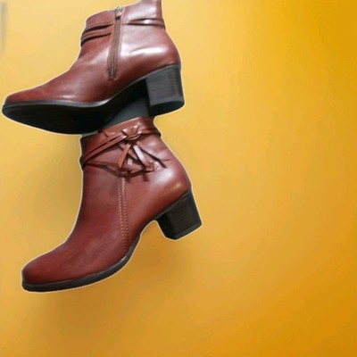 Caprice GmbhWomen's Boots. Size 7/2-41.Color Brawn.size 41 .made As Leaher.made