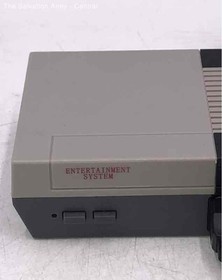 Nintendo NES Entertainment System Home Console 2 Controllers & Power Adapter