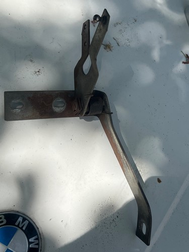 BMW E10 2002tii 2002 Tii  Kugelfischer Throttle linkage
