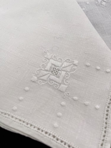 Vintage Hand Embroidered Linen Placemats Napkins & Runner A201 - Picture 7 of 8