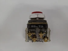 ALLEN BRADLEY 800T-B6A PUSHBUTTON EXTENDED RED BUTTON 1NO/1NC MOMENTARY SER T