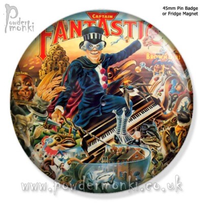 ELTON JOHN ''CAPTAIN FANTASTIC'' ~ Retro 1970s Music [45mm BADGE/MAGNET]