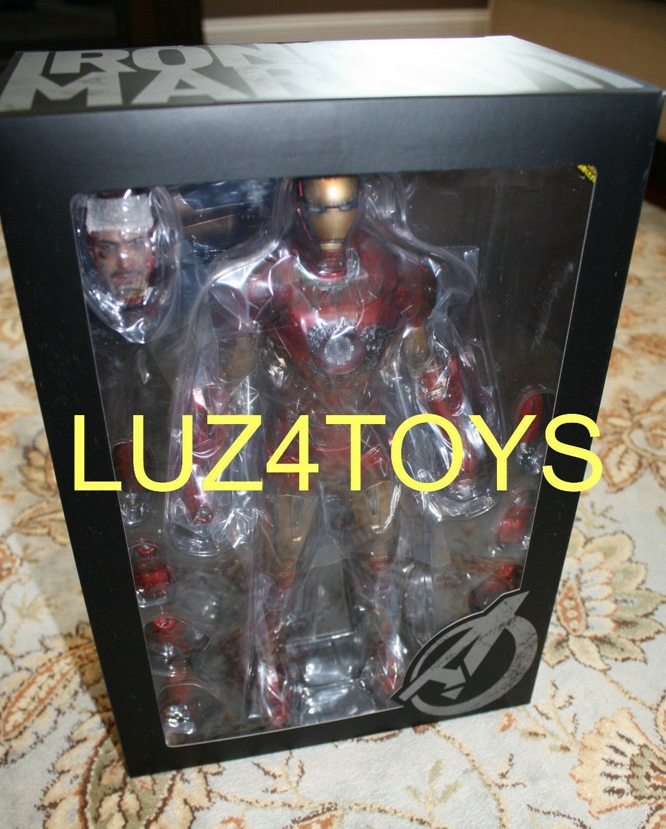 MMS196 Hot Toys The Avengers Iron Man Mark VII Battle Damaged 1/6 Scale NEW