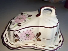Old Castle England Covered Cheese Dish Butter Cake  Keeper Gold And Floral