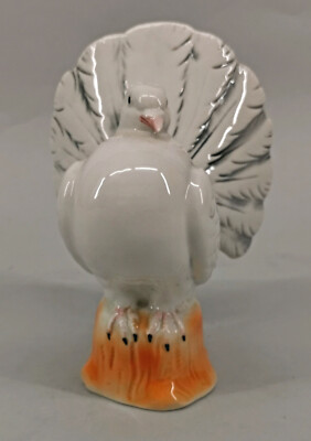 9924069 Wagner&Apel Porcelain Figurine Peacock Dove Colourful 4 11/16x4