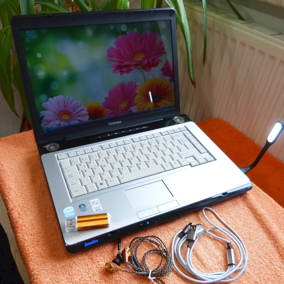 Toshiba A200 Classic 15 pollici Multimedia l 160 GB Windows Vista l DUAL CORE... - Immagine 2 di 4