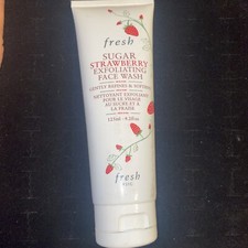 Fresh Sugar Strawberry Exfoliating Face Wash 4.2oz. (New Sealed/No Box)