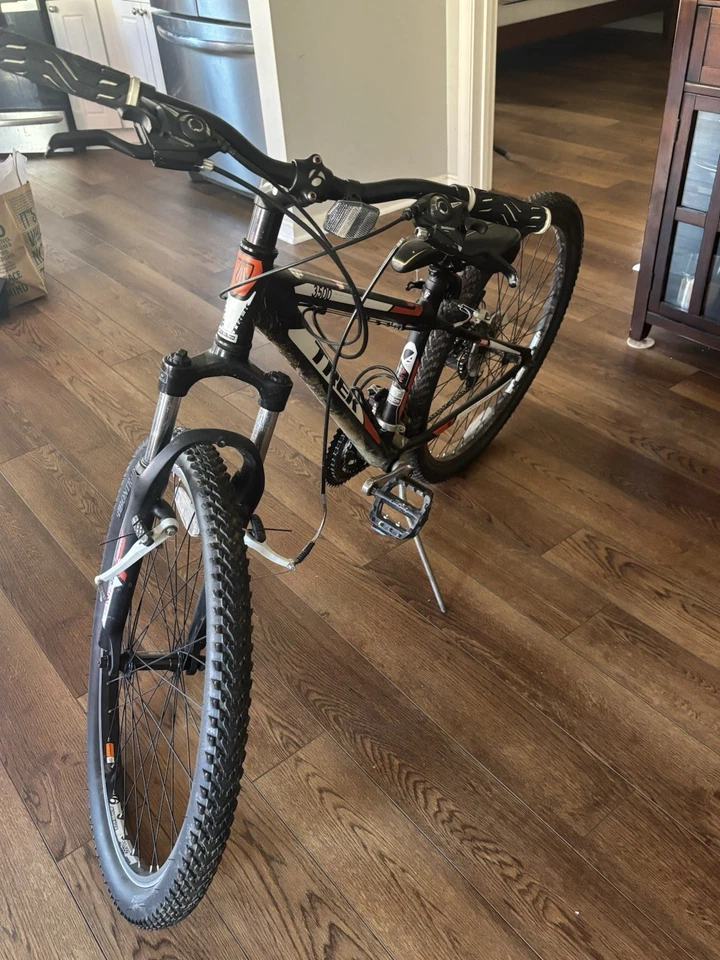 Bicicleta de montaña Trek 3500 nivel de entrada Foto 3 de 4