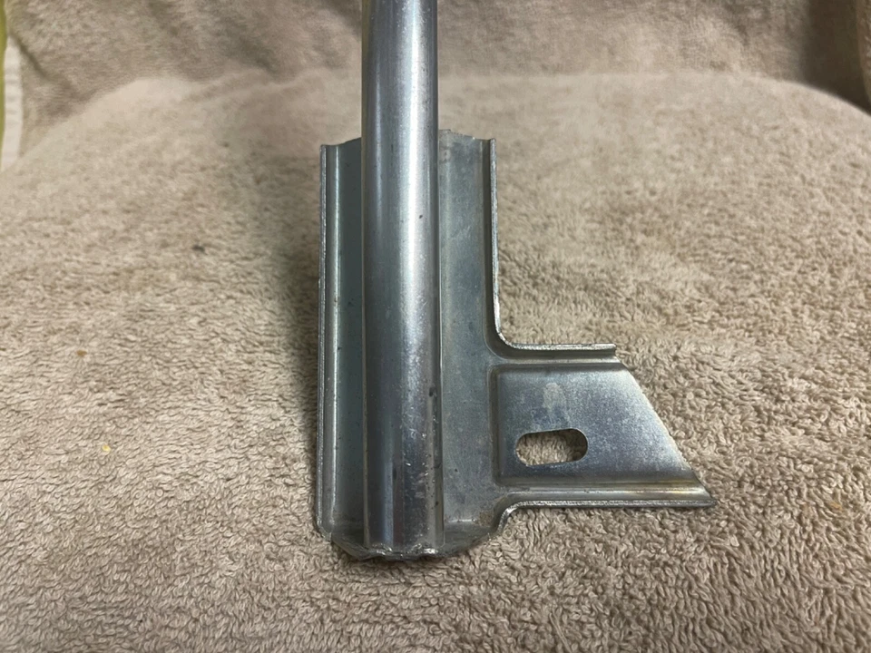 FORD E1FZ-6121547-A 1982-86 ESCORT EXP MERCURY LYNX LN7 GUÍA DE VENTANA NUEVO DE STOCK Foto 2 de 4