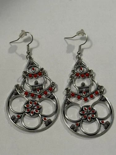 VTG BOHO SILVER AND RED 2 1/2” DROP PIERCED EARRINGS - Costume Jewelry