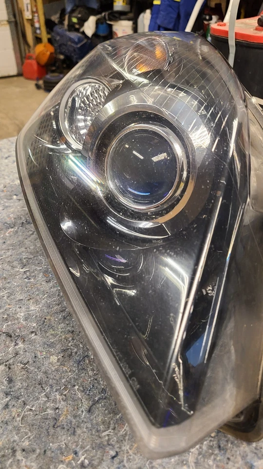 2008-2009 Saturn Astra Passenger Side Headlight Right RH Head Light Lamp 08 & 09 - Image 2 of 4