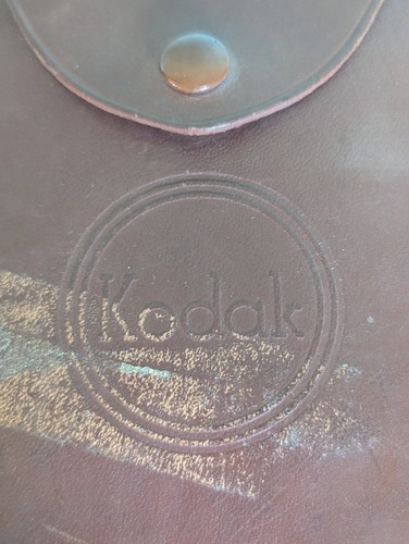 Vintage 1940's Kodak Vigilant Junior Six-20 Folding Camera with leather case. - Picture 17 of 19