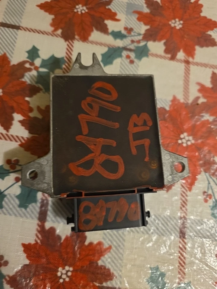 2010-11 Mazda 3 2.0L Used TCM TCU Transmission Control Module LF8M 18 9E1G OEM - Image 3 of 4