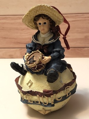 Boyds PATRIOTIC Ornament Figurine Red White Blue BETSY Yesterdays Child 25854