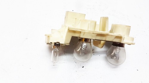 Lampenträger Rücklicht Rückleuchte innen Heckklappe  BMW 3-Se DE927735-79