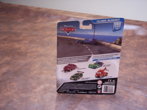 DISNEY - PIXAR - CARS - DELUXE - TOWIN' EOIN - CARD NICE CONDITION - (HTF) NEW - Picture 4 of 6