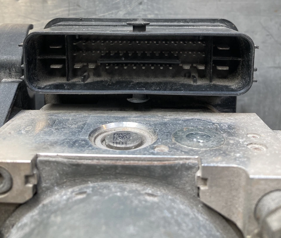 VW GOLF MK7 A3 8V 2013-17 ABS BOMBA CONTROLADOR DE FREIO MÓDULO 3Q0907379Q - Imagem 3 de 4