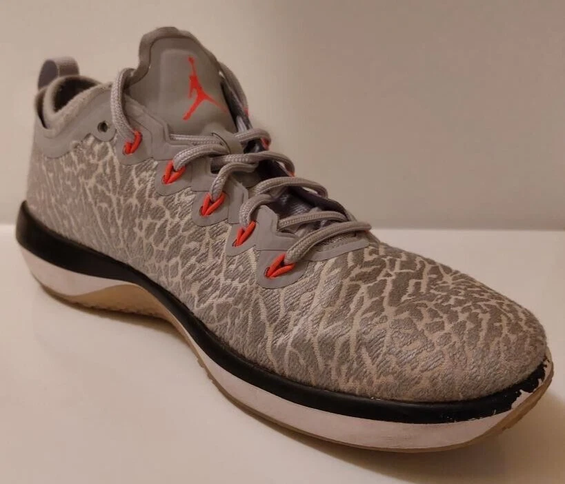 Nike Jordan Trainer 1 Bajo Blanco Infrarrojo 23 Gris Lobo 845403-103 (US 8.5) Foto 4 de 4