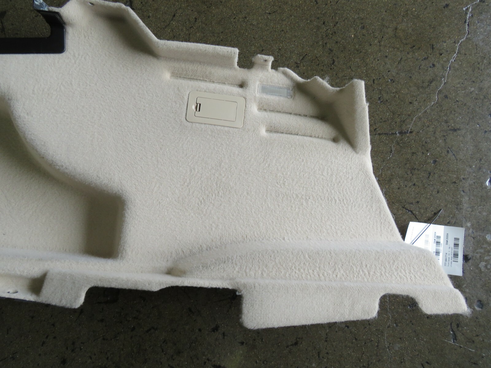 2014 Maserati Quattroporte, LH, Left Side Trunk Carpet, Used, P/N 670013267