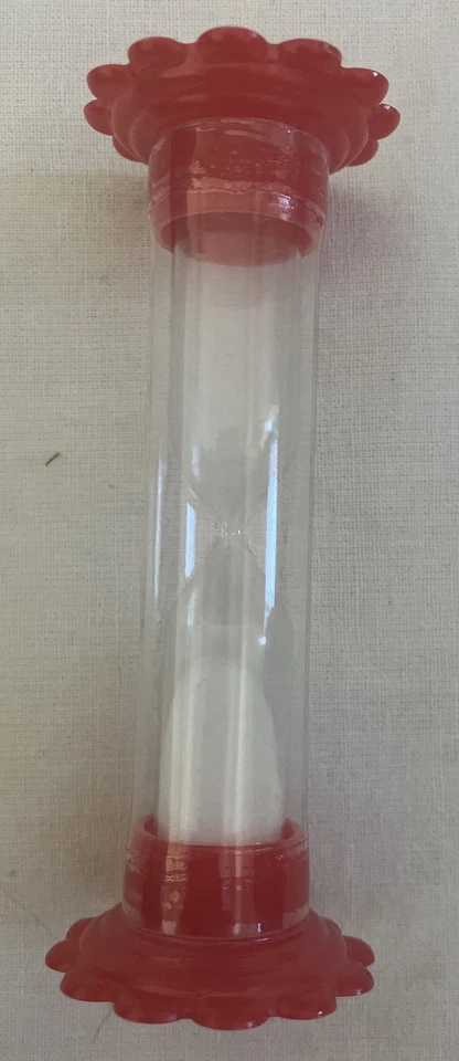 Yahtzee MB Games Word Complete with 7 Letter Dice Score Pads Sandtimer - Image 3 of 4