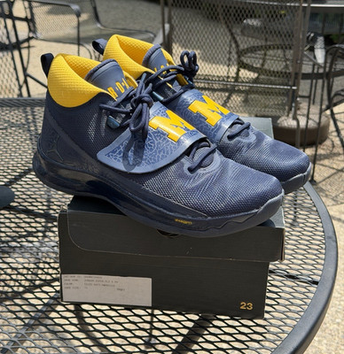 Jordan Super.Fly 5 PO University of Michigan PE Size 11