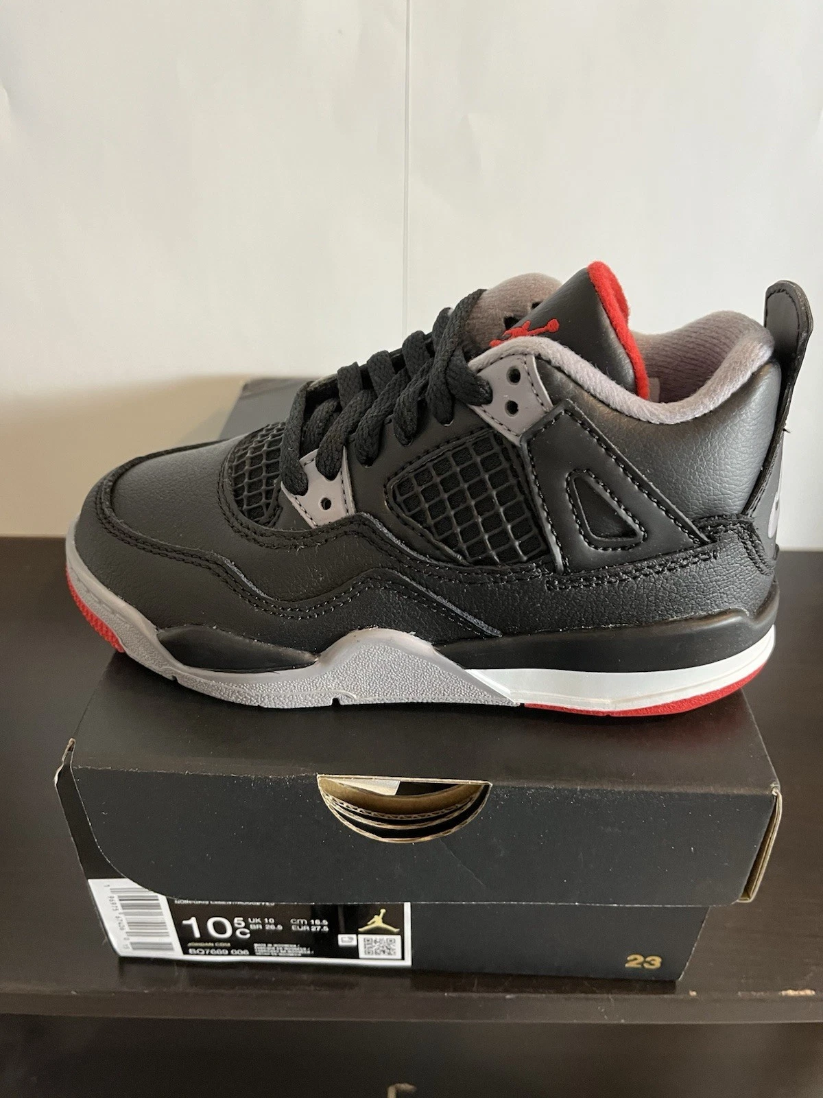 Taglia 10.5c (PS) Jordan 4 Retro Mid Bred Reimmaginato