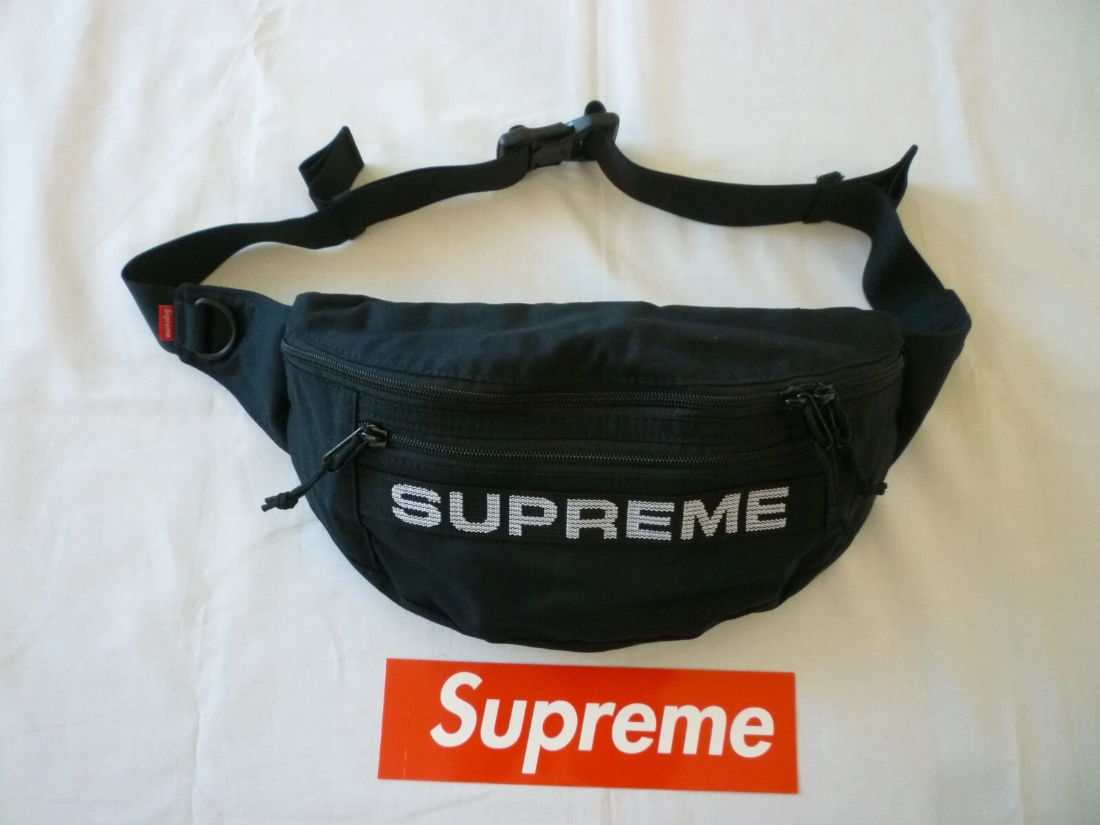 Sac taille Supreme Field noir S/S 2023 neuf