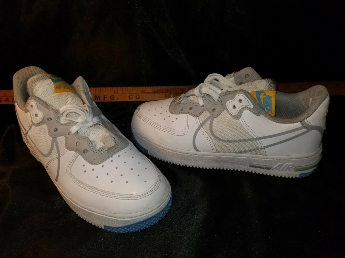 Air force 1 react su hot sale