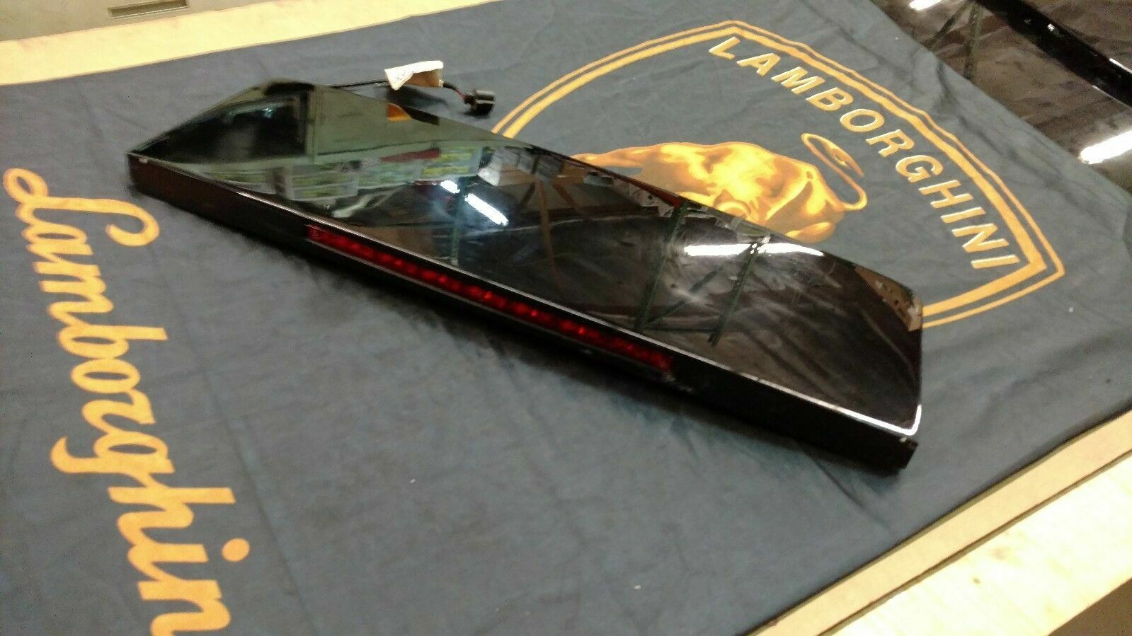 LAMBORGHINI MURCIELAGO LP640 REAR UPPER ROOF BRAKE LIGHT PANEL OEM 418827991
