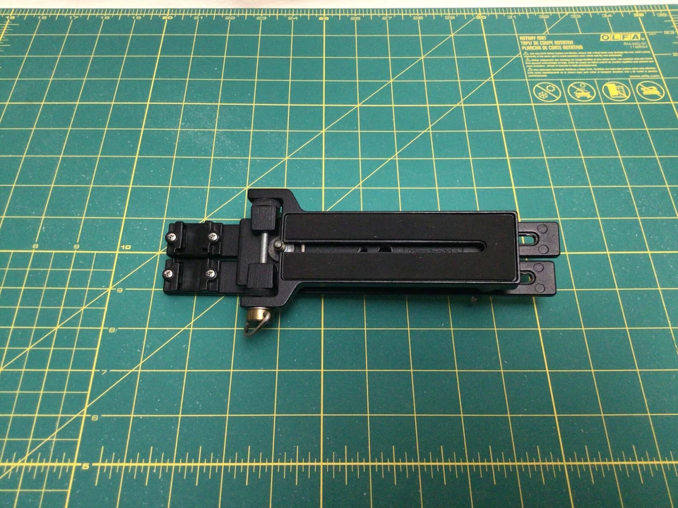 Manfrotto Macro Flash Bracket Art # 330 - Excellent Condition - Image 2 of 4