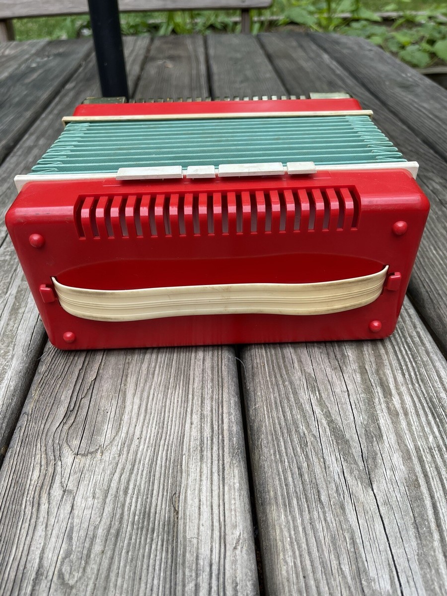 Vintage 1955 Emenee Musical Toys Golden Piano Accordion #405 W/Case Works