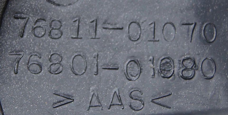 2004-2006 Pontiac Vibe Rear Liftgate Trim Molding Fusion Orange New OEM 88969822 - Image 4 of 4