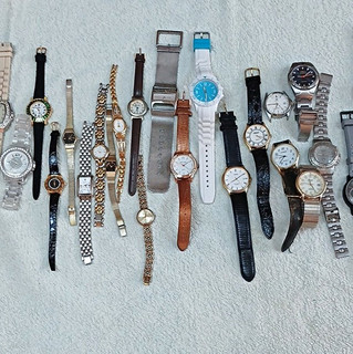 Armitron Mixed Lot Wristwatches & Bracelet Watches Various Styles Unisex Adults