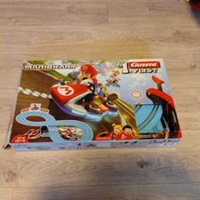 Carrera Autorennbahn Mario Kart First Set 2.4m mit Mario & Peach Kinder