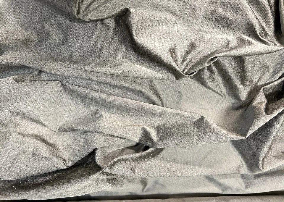 Tela lisa jacquard plateada/negra, 100 % seda, 44" de ancho, por yarda (JD-328P) Foto 4 de 4