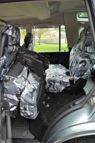 Land Rover Discovery 2 Waterproof Grey Camo Front NoArmrests Rear 7 Seat Covers - Picture 7 of 9