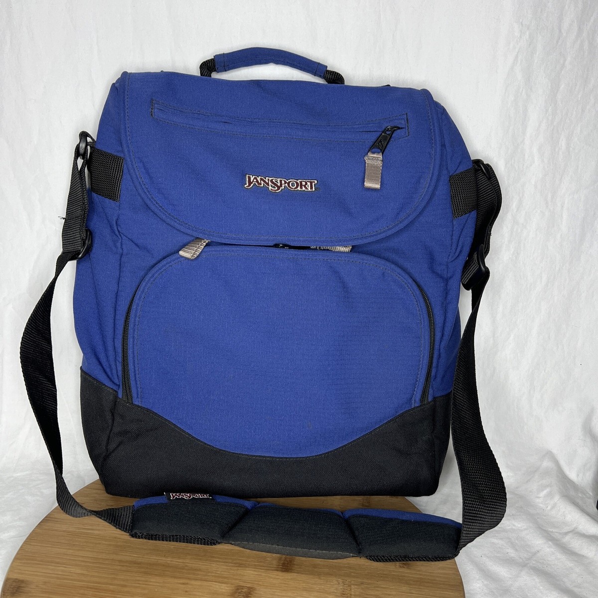 air canada carry-on business laptop backpack CabinFly Bellanca WestJet Personal Item Under Seat 16x6x13 inch Travel Backpack 41x15x33 cm bag maximum diemsnion 43x16x33 cm of 13x6x17 inch Flair Airlines Acent Color:Red Introducing our innovative Travel Swimbaits Kilitn Fishing Rod and