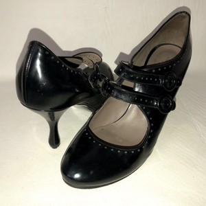 black patent leather mary jane heels