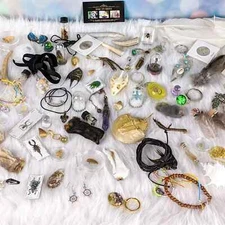 MYSTERY Lot BOX Small Curiosity or Oddity box 4 / 6 item gift surprise package