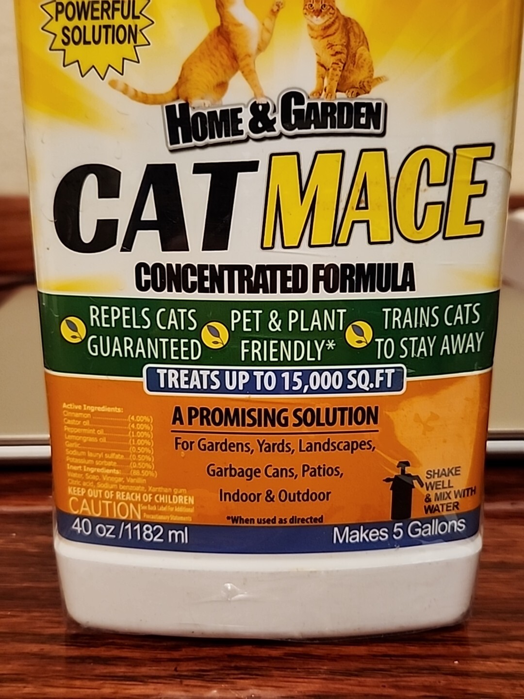 Cat Mace 40oz Concentrate/Treats 15,000 Sq Ft Keeps Cats Out of Your