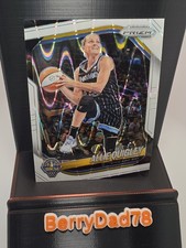 2025 Panini Prizm WNBA Allie Quigley #80 White Seismic Prizm Chicago Sky